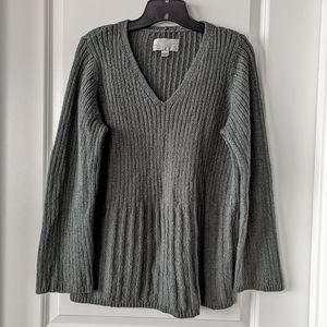 ⭐5/$15⭐ Grey Avenue Sweater